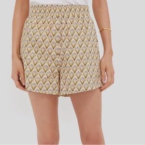 Tuckernuck Hyacinth House Beige Trellis Patterned Shorts Medium NWT